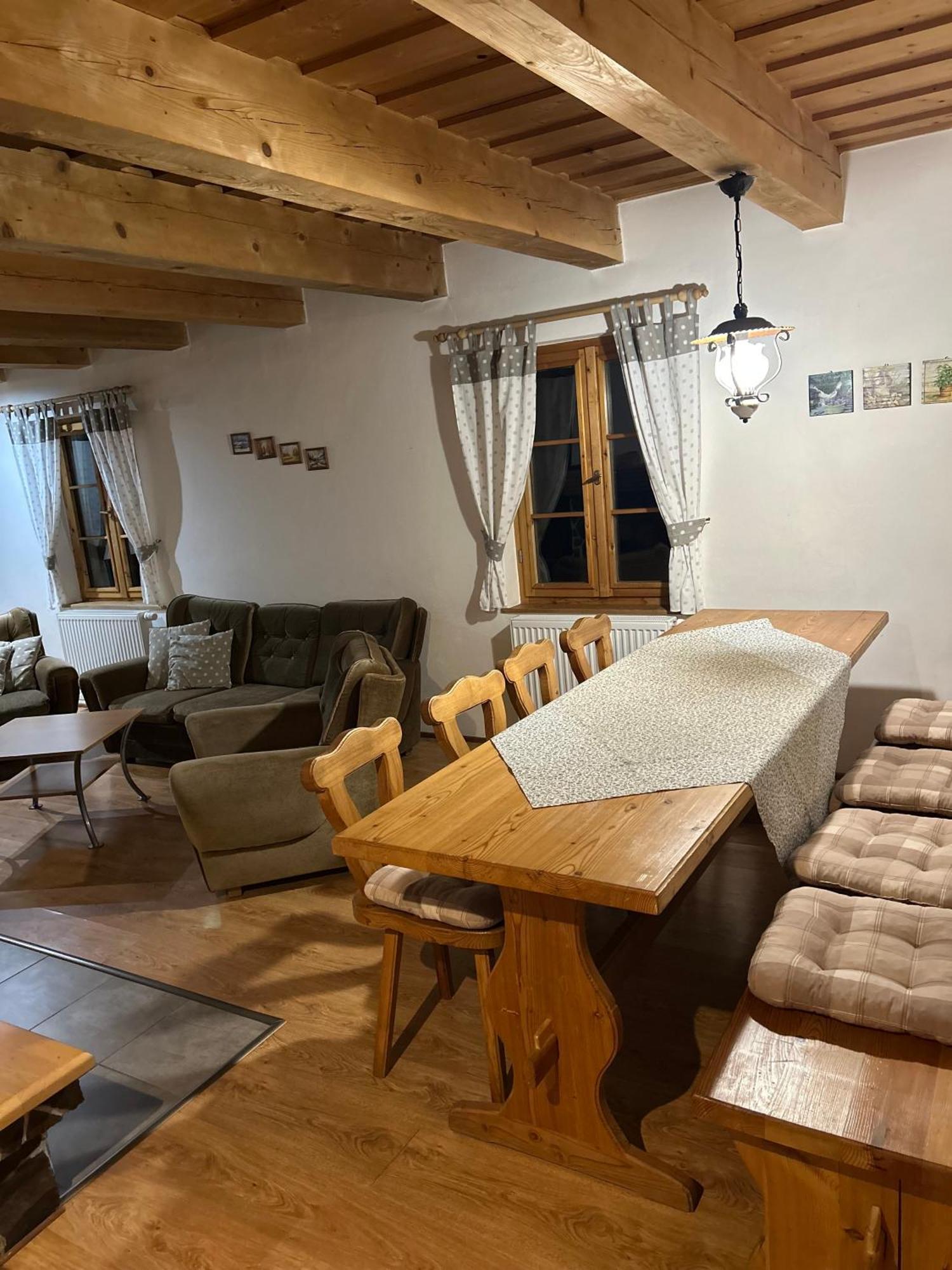 Villa Domcek V Strani Mýto pod Ďumbierom Esterno foto